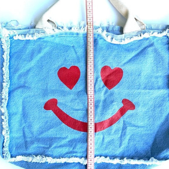 Blue Smiley Face Tote Bag with Red Hearts. - Picture 7 of 8